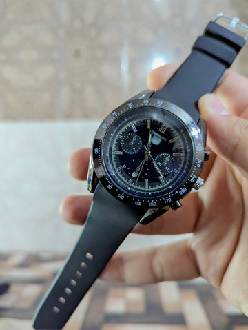 luxury Black Dial Rubber Strap